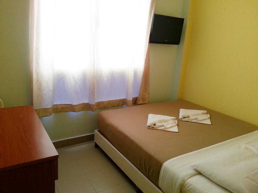 Sakiza View Hotel Mersing Quarto foto